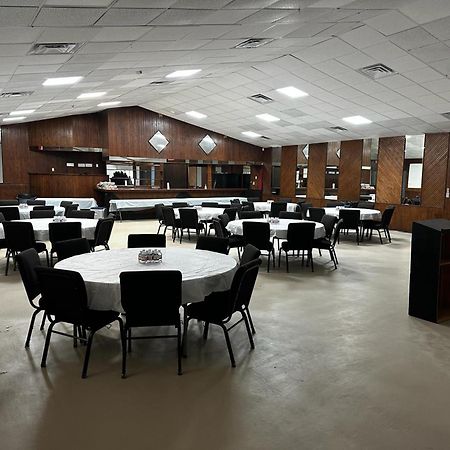 Super 8 By Wyndham Corsicana Buitenkant foto