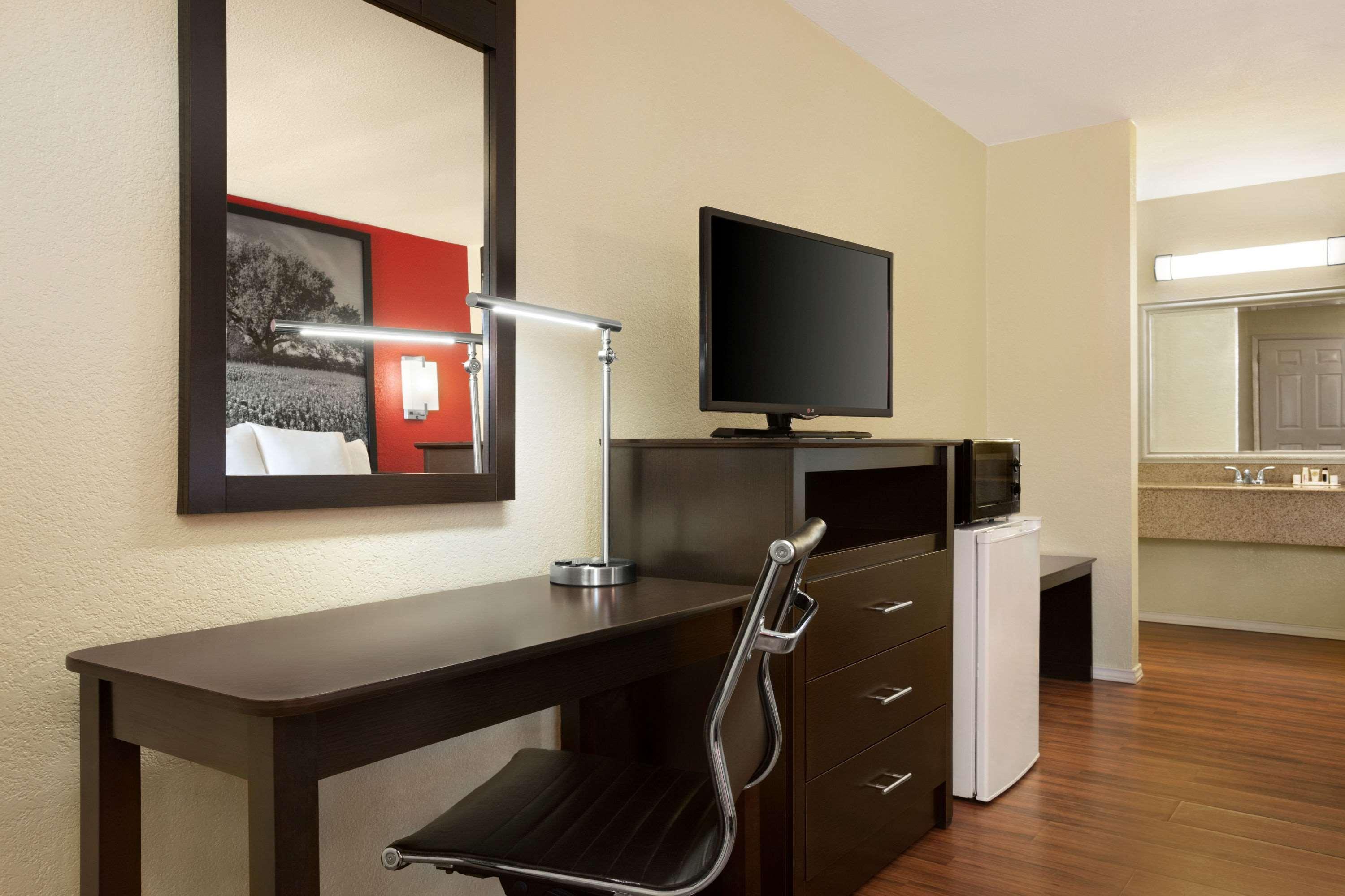 Super 8 By Wyndham Corsicana Buitenkant foto