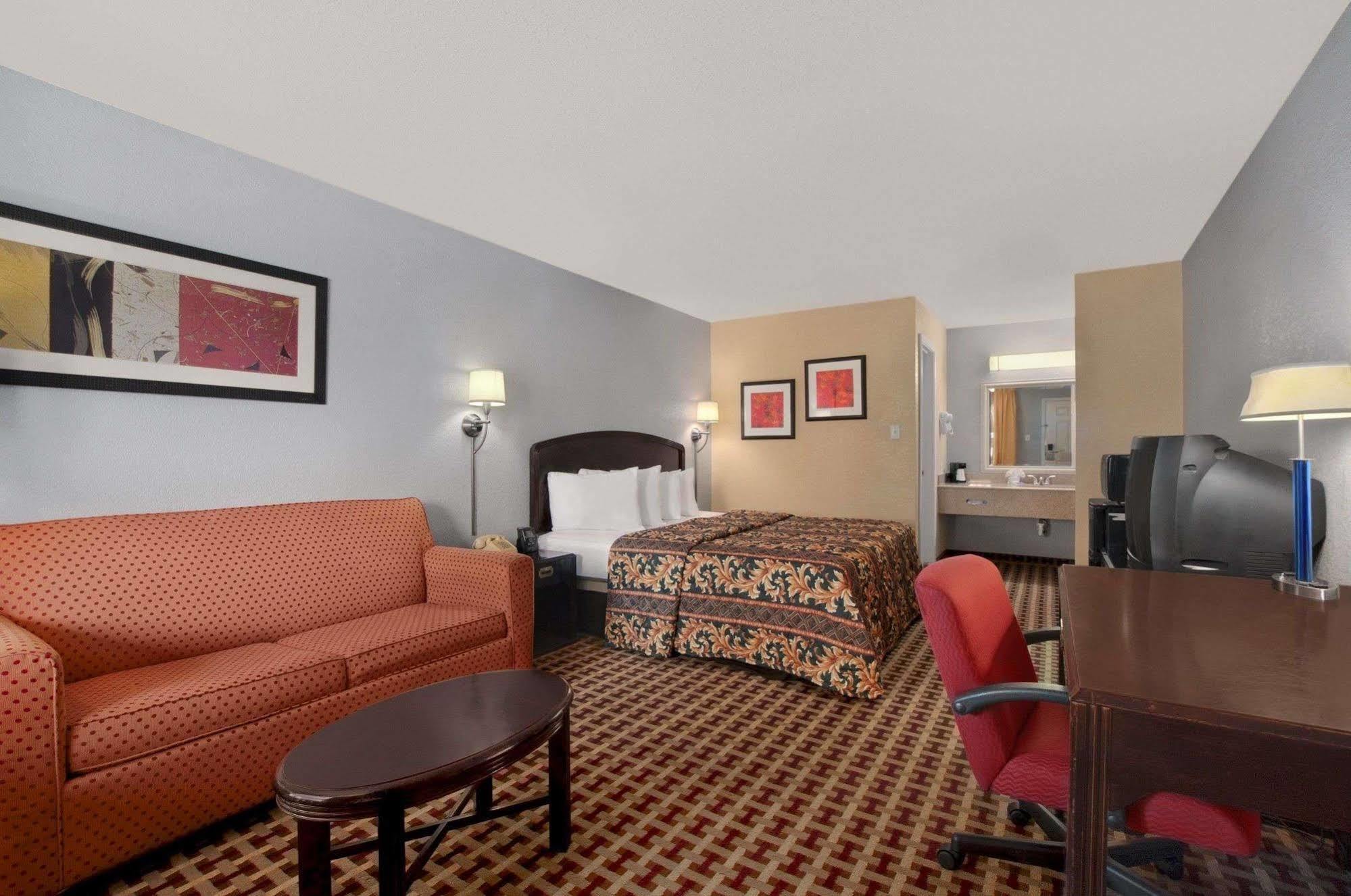 Super 8 By Wyndham Corsicana Buitenkant foto